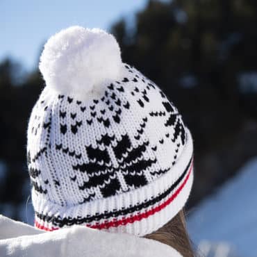 Cabaïa. Gorro amb pompons intercanviables.