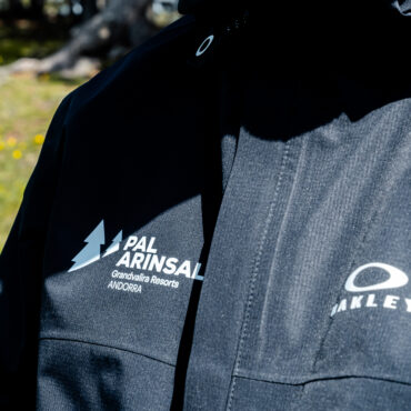 Impermeable Oakley Adult, Edició: Pal Arinsal, Andorra.